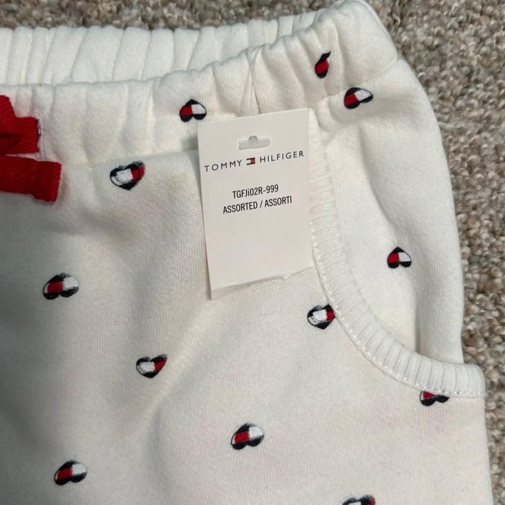 Tommy Hilfiger Sweatpants Girls Size 6 White Heart Print Joggers Elastic Waist
